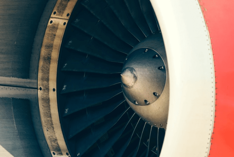 Airplane turbine